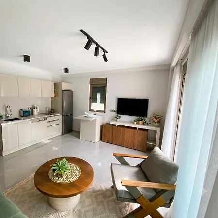 Aden - Peaceful 1 Bedroom Garden Flat On Cukurbag Peninsula Apartament Kaş