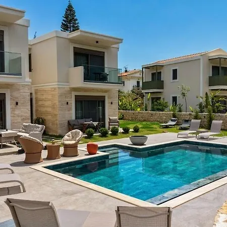 Апартаменты Aden - Peaceful 1 Bedroom Garden Flat With Pool Каш